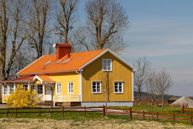 Takläggare Kungsbacka – Professionell takomläggning, takrenovering och plåtarbeten av JFG Bygg.